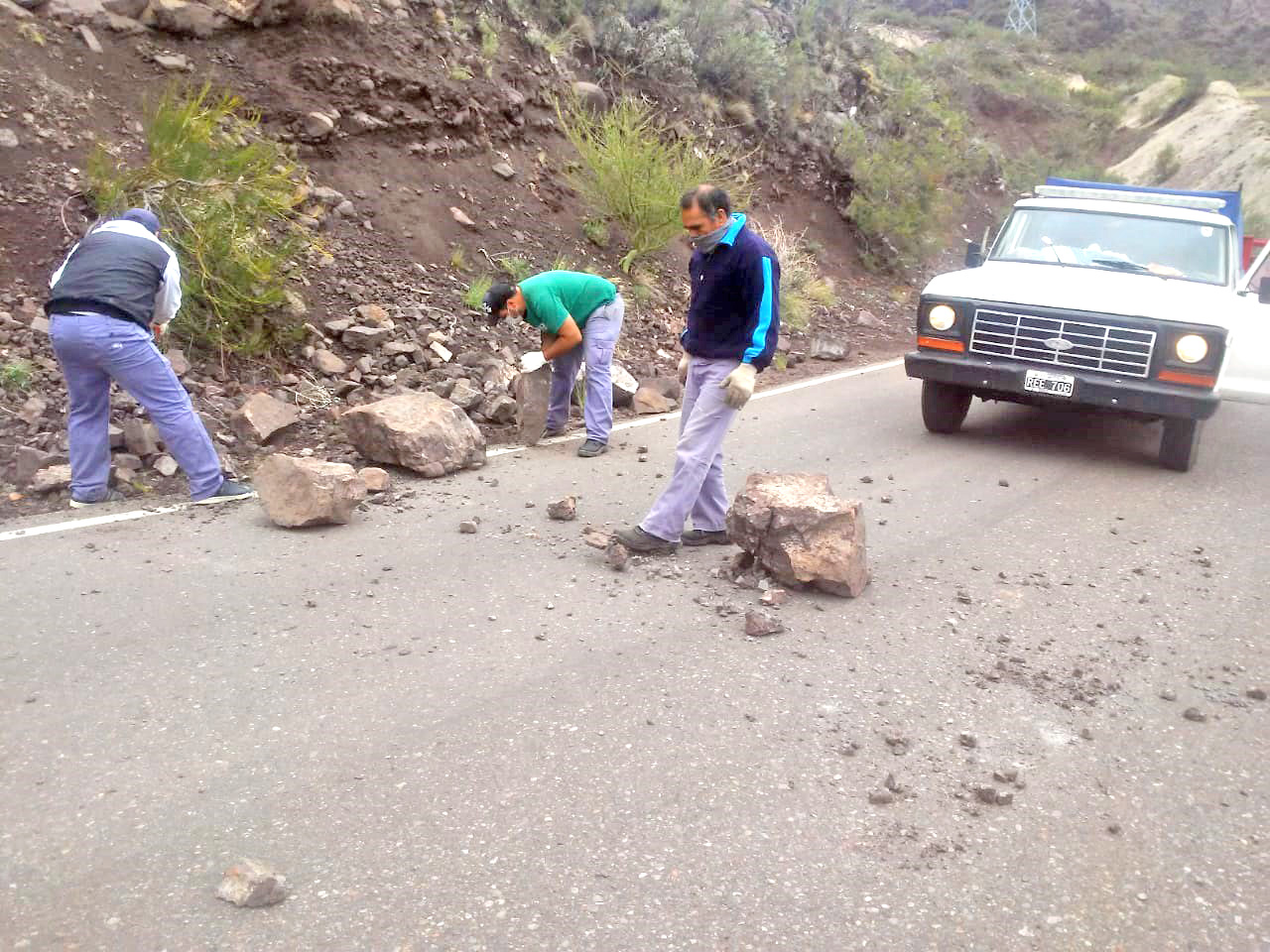 Habilitaron el camino al Cañón del Atuel  luego de la caída de piedras por las lluvias