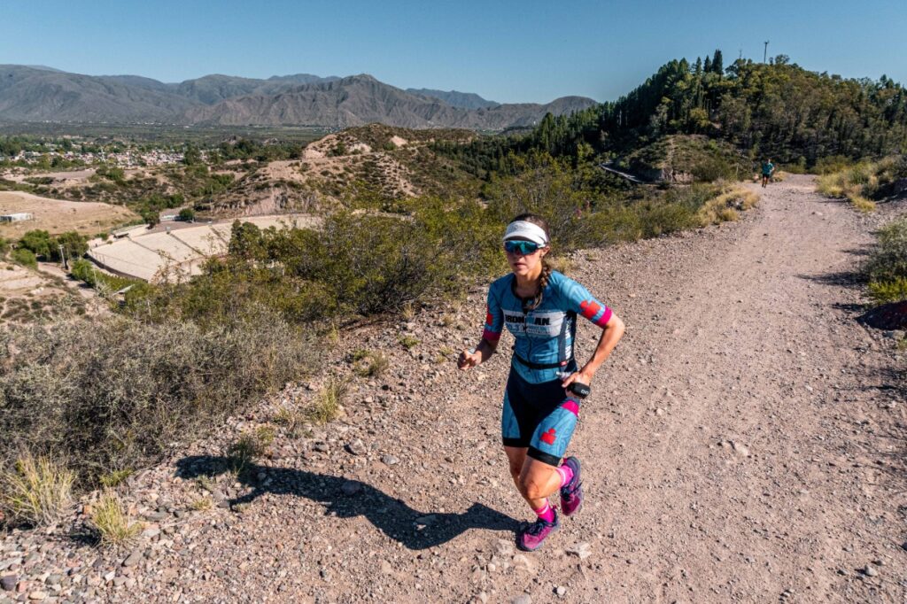 Paula Moschella se quedó con el Triatlón Cross Vendimia