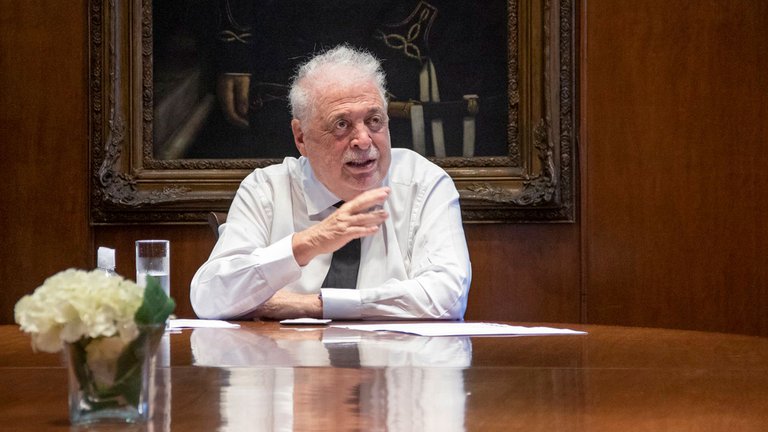 Tras el escándalo de las vacunas VIP, Ginés González García reapareció con un mensaje en las redes sociales