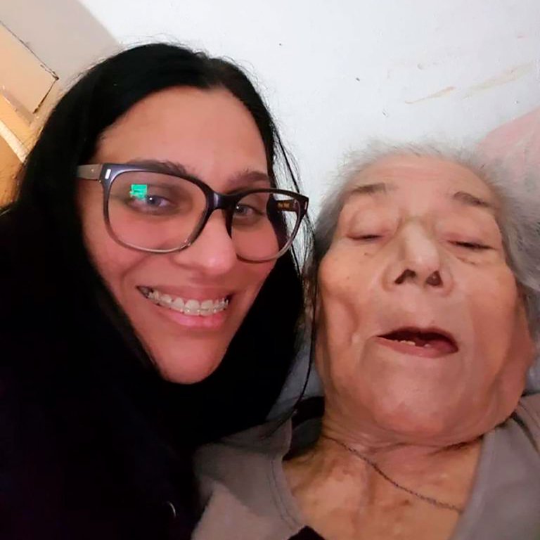 Buenos Aires: su madre mató a su papá hace 30 años, pero al salir de la cárcel logró perdonarla