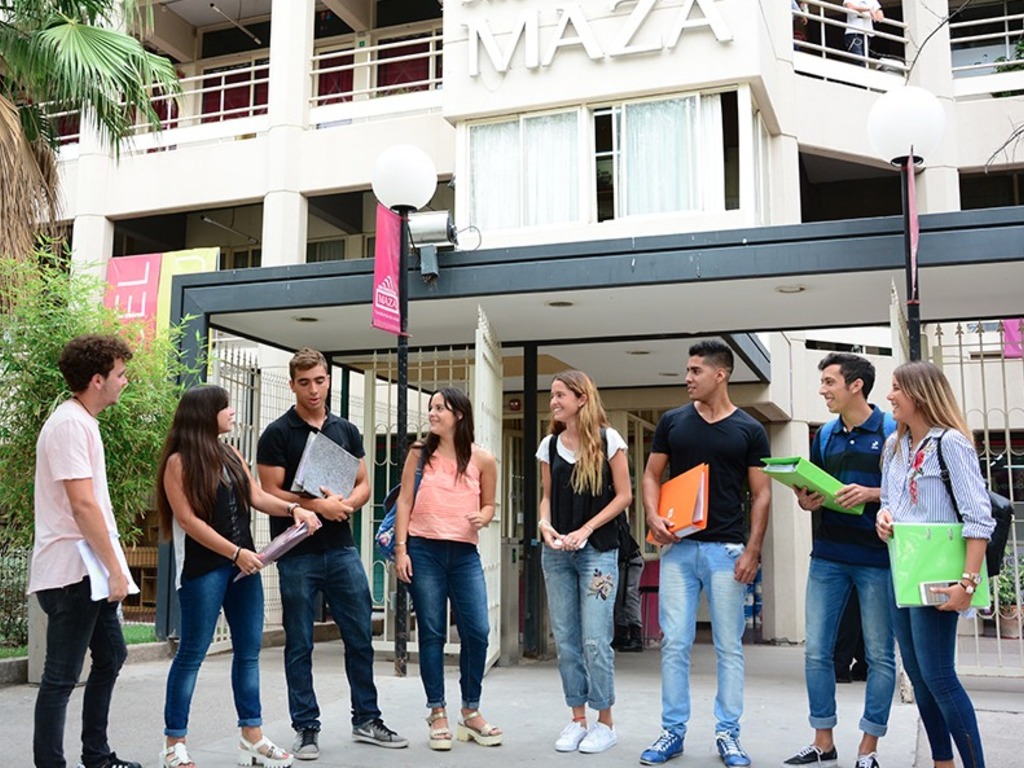 Cómo podrían volver las clases a las universidades de Mendoza