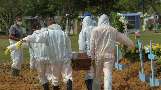 Brasil teme a la falta de oxígeno y de lugar en los cementerios 23.03.2021