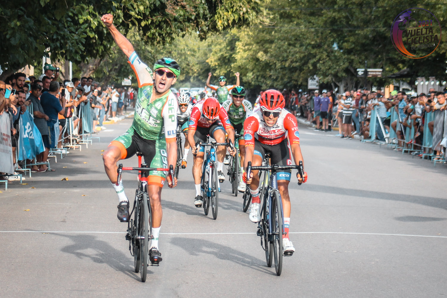 Vuelta de Mendoza: Juan Pablo Dotti se quedó con un nuevo triunfo en Villavicencio