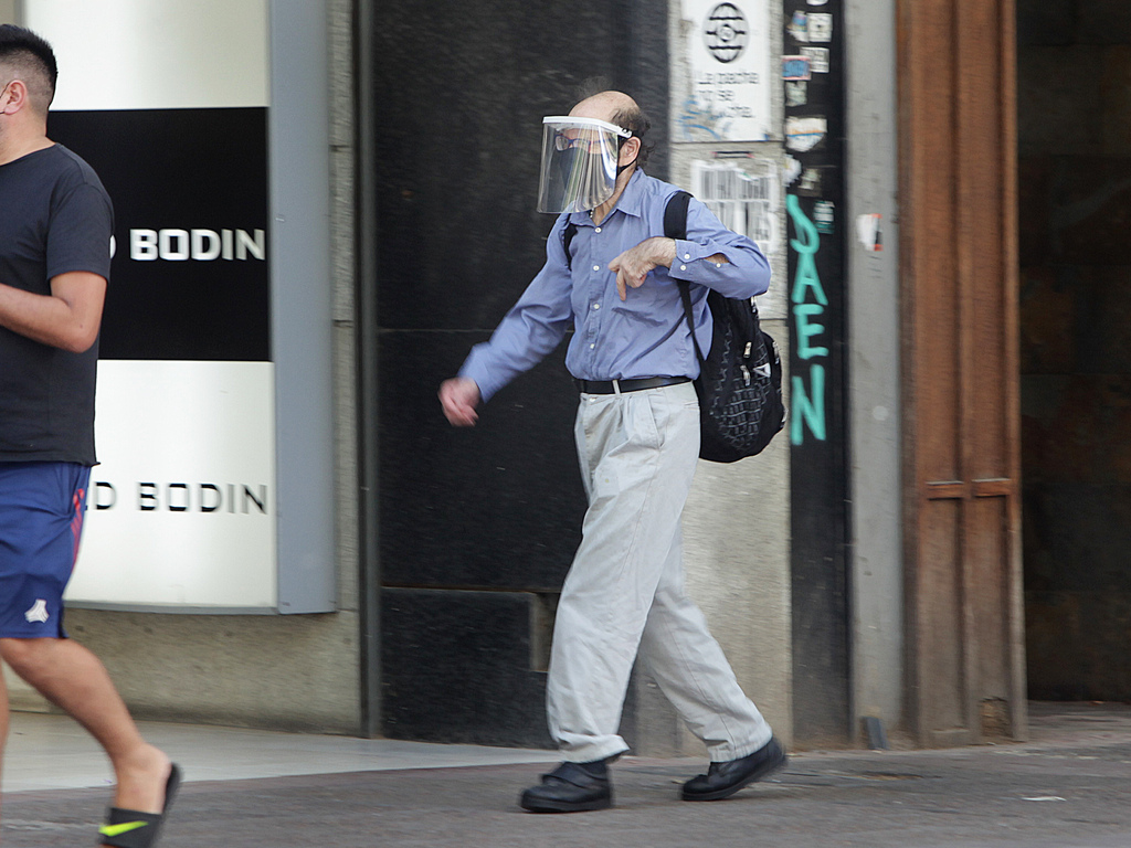 Las primeras actividades que se restringirán en Mendoza si aumentan los contagios