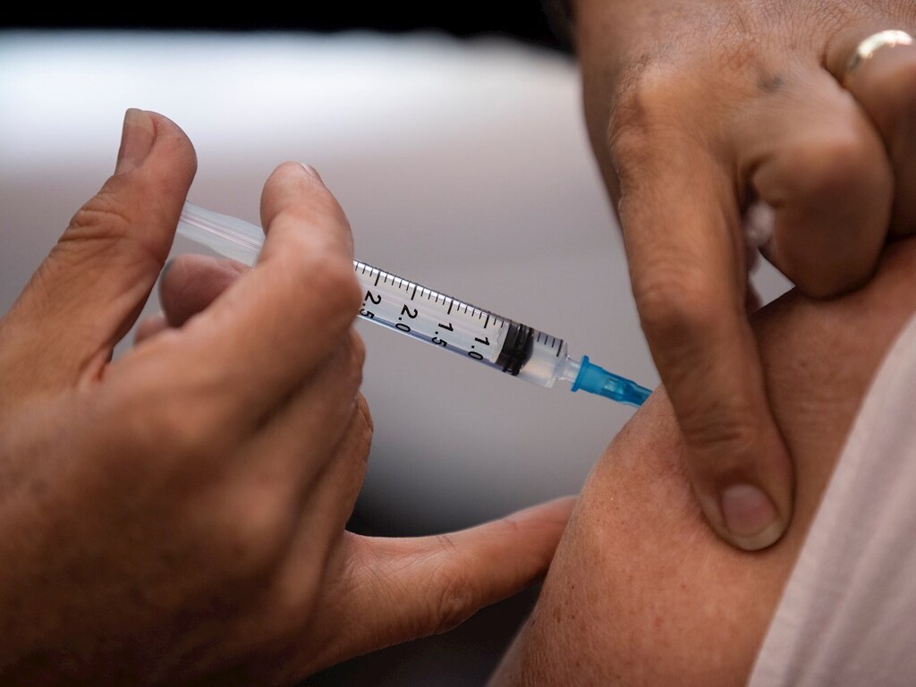 Coronavirus: Mendoza apunta a vacunar a los menores de 60 con sobrepeso