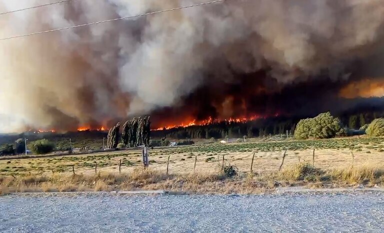Sospechan que una agrupación mapuche estuvo involucrada en los incendios intencionales de Chubut