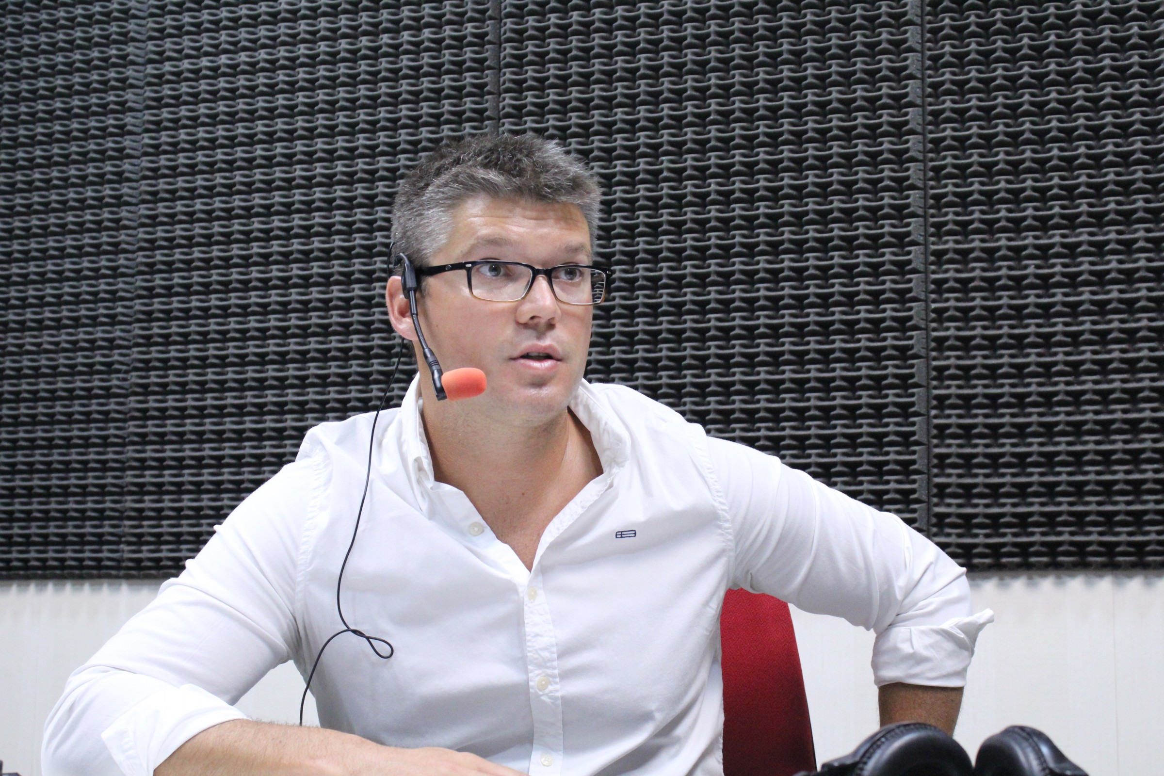 Para Martín Serrano,  “el Municipio es eficaz  pero no es eficiente”