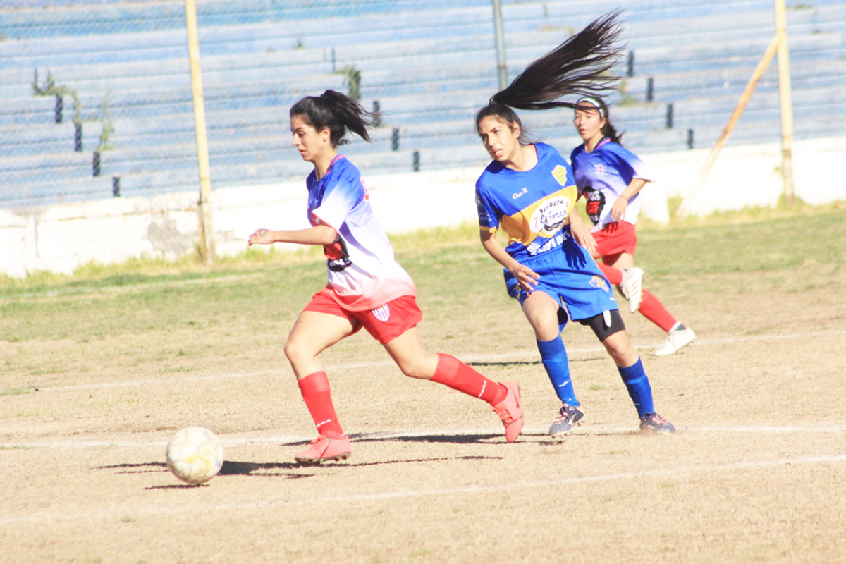 Fútbol femenino: se jugará  la Copa Centenario del Club  San Martín de Monte Comán