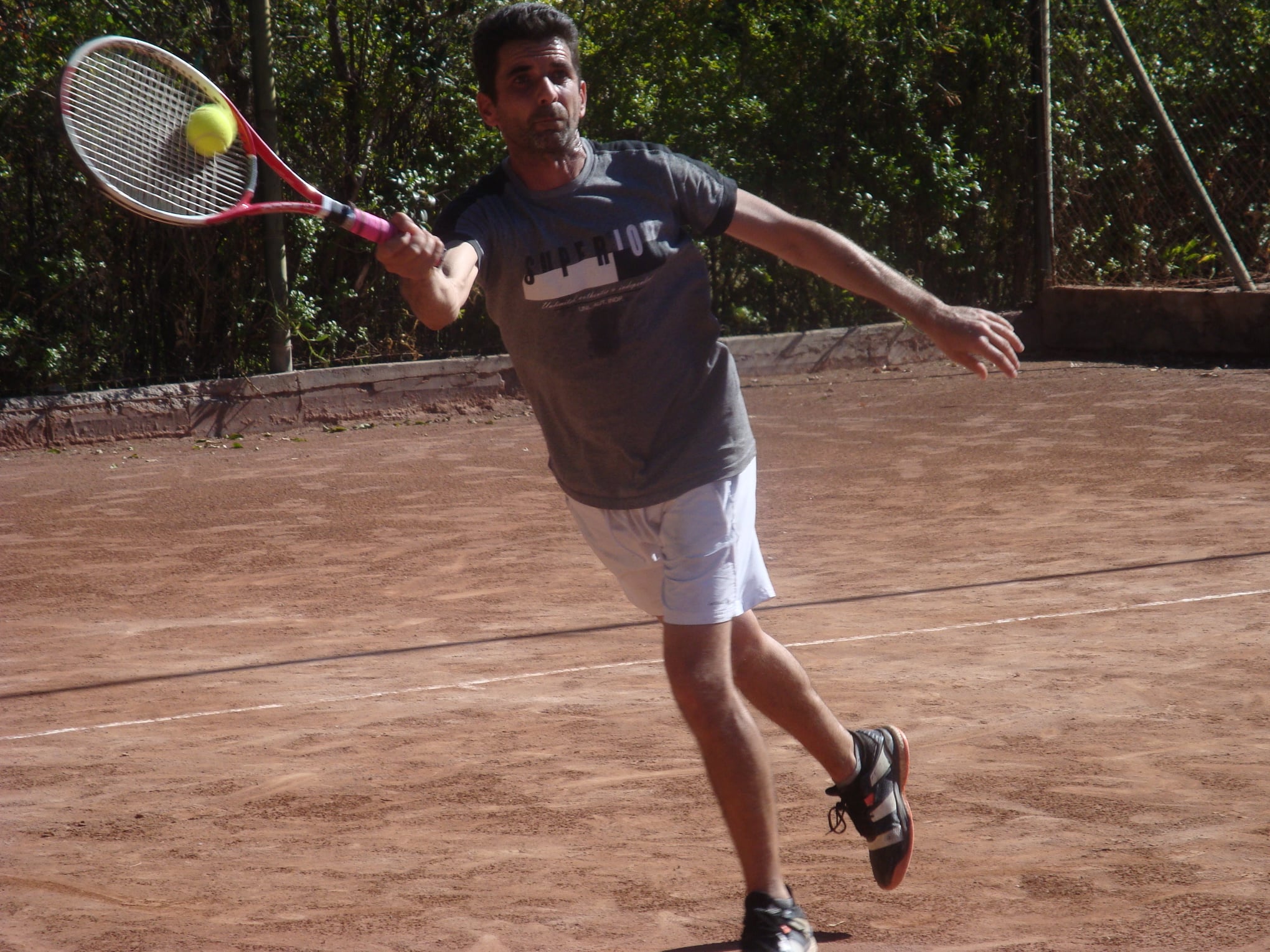 En el Club de Pescadores se jugó el primer torneo de tenis de la temporada