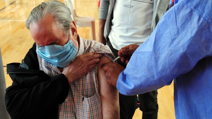 ¿Cuándo vacunarían a los mayores de 60 en Mendoza?