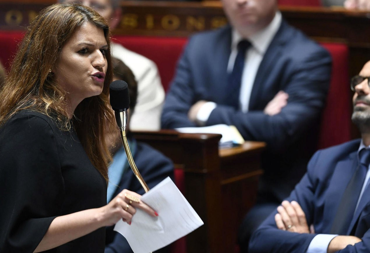 Francia fija en 15 años la edad de consentimiento sexual y declara violación todo acto por debajo de esos años