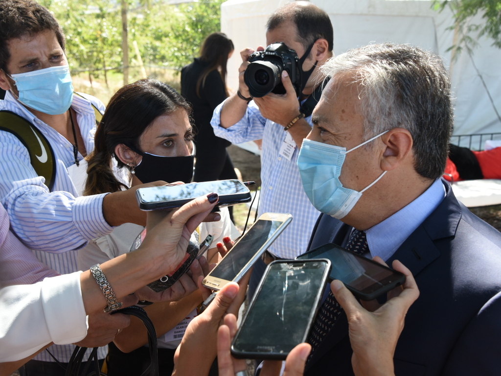 Alfredo Cornejo también cargó contra el gobierno nacional por la segunda ola