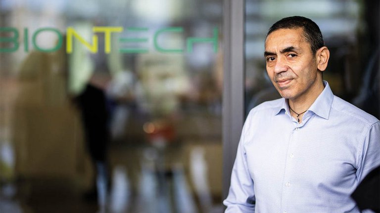 Uno de los científicos que desarrolló la vacuna de Pfizer/BioNtech no ha vendido ni una de sus acciones pese a la disparada de su cotización
