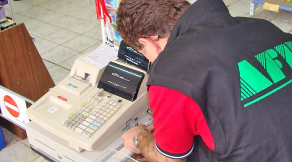 El 80% de las pymes locales  no pueden cambiar  sus controladores fiscales