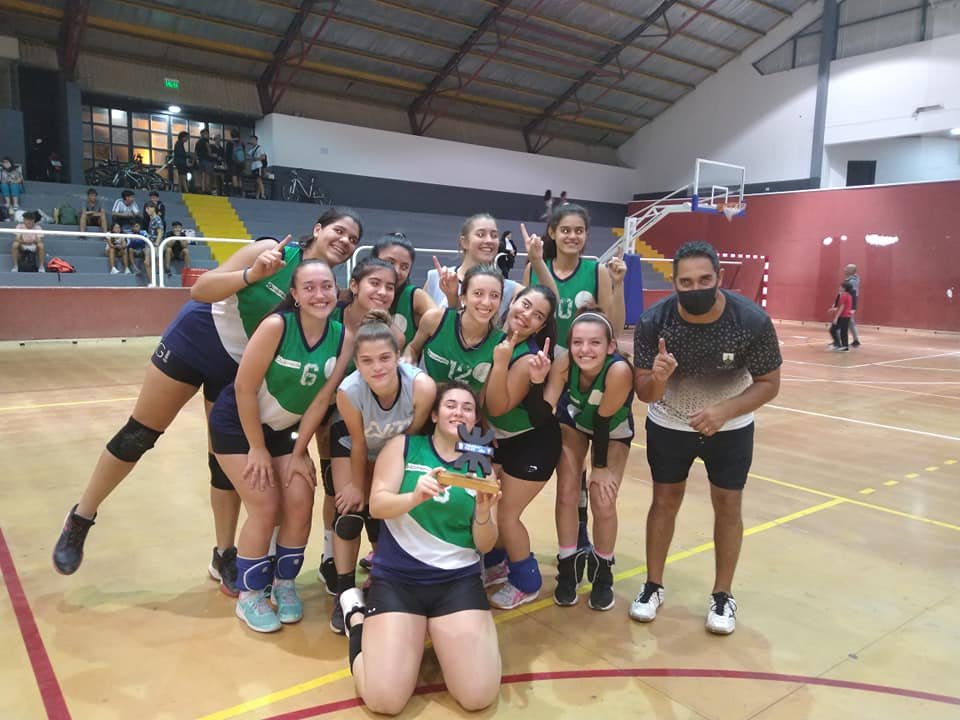 Con total éxito se jugó el «Gran Prix Semana Santa» de vóley