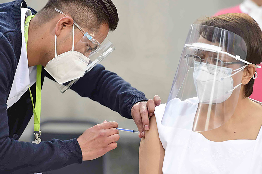 La campaña de vacunación contra el  Covid se traslada al Centro de Congresos