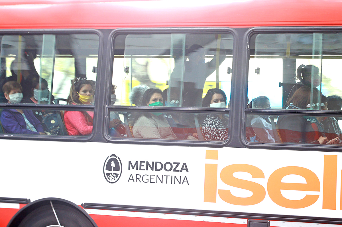 Cómo evitar contagios en el transporte público