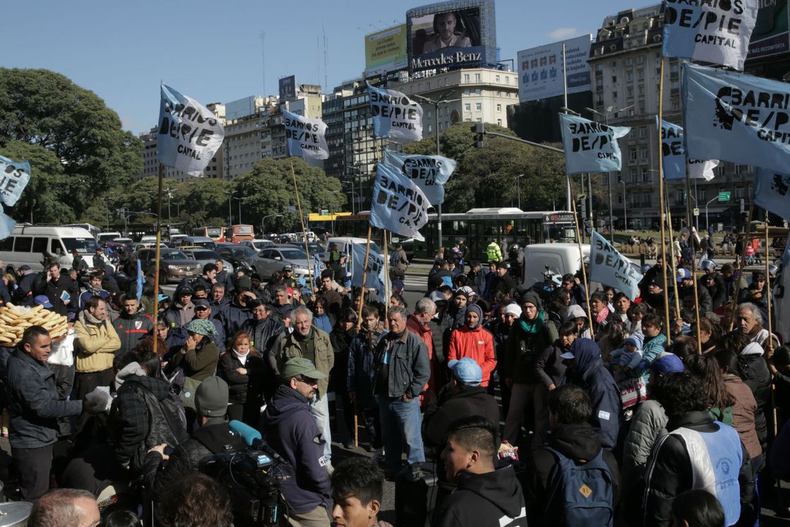 Coronavirus en la Argentina: según un médico asesor del Gobierno, “hay que reprimir las manifestaciones por un mes”