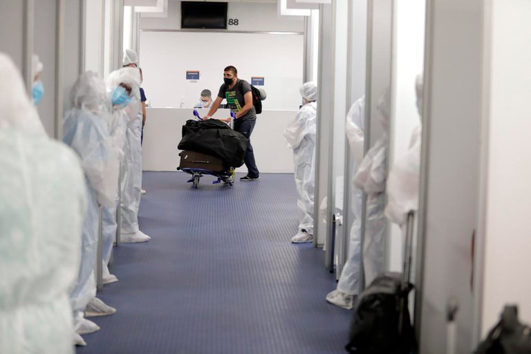 El Gobierno extendió la prohibición de ingreso de turistas extranjeros hasta el 30 de abril