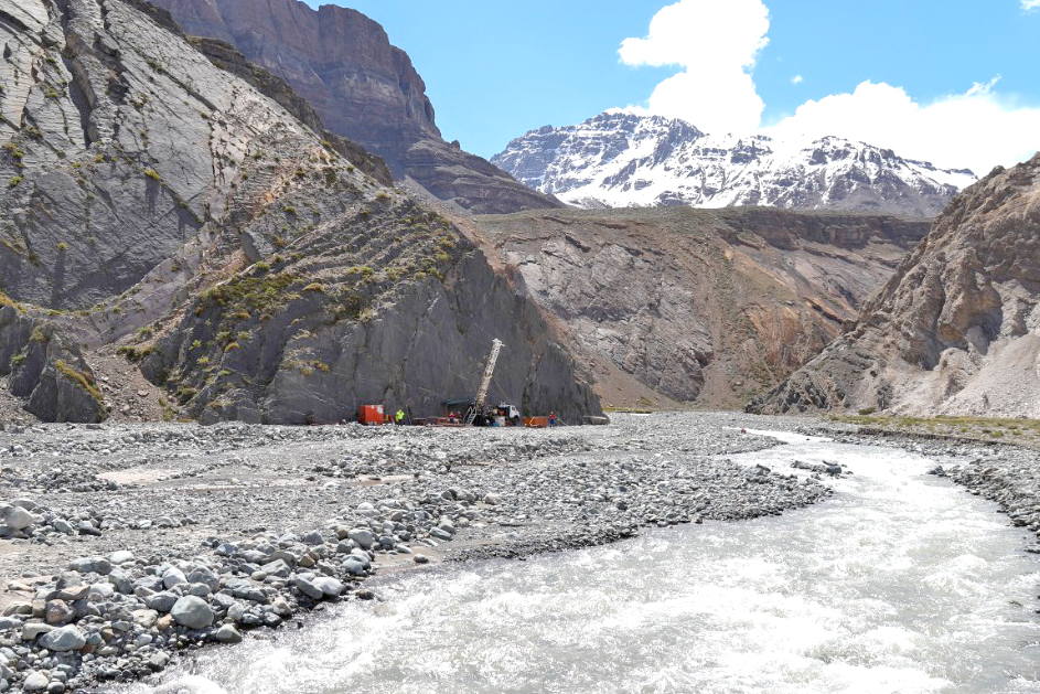 Un gigante chino busca empezar  las obras del paso Las Leñas en 2022