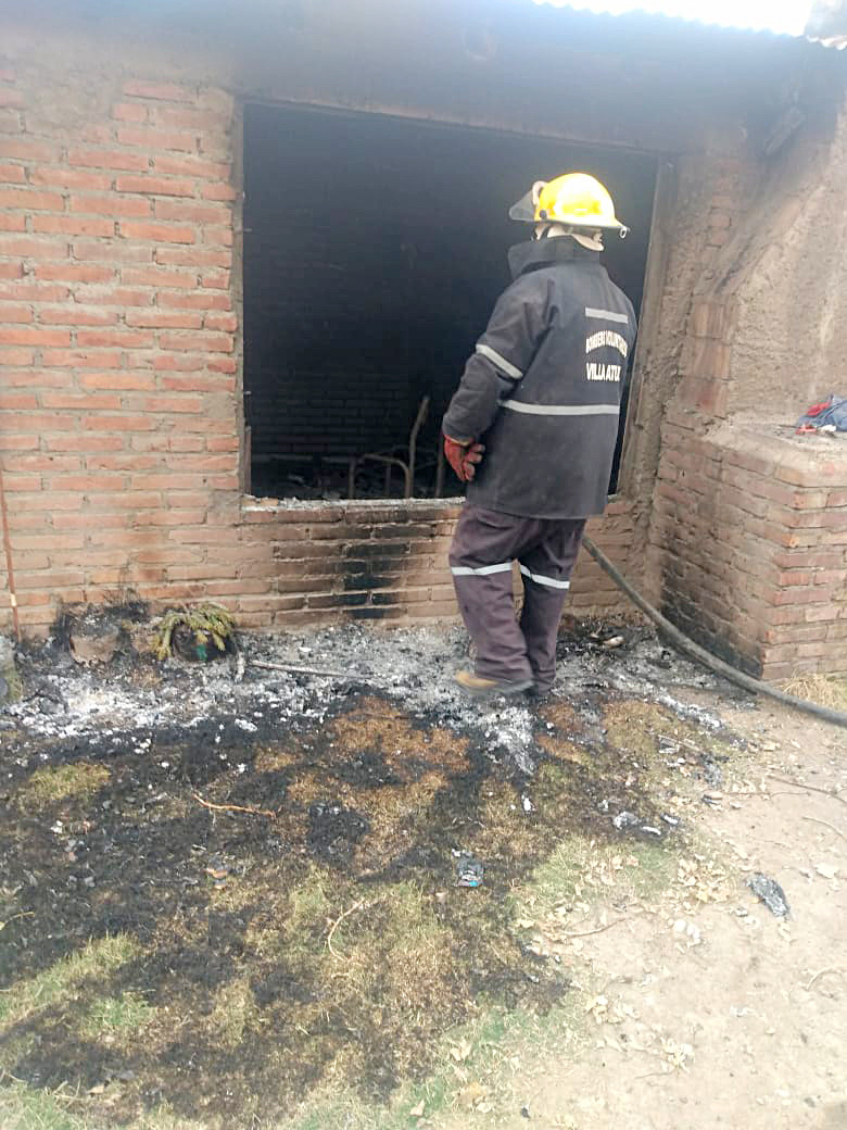 Incendio con pérdidas totales en Villa Atuel