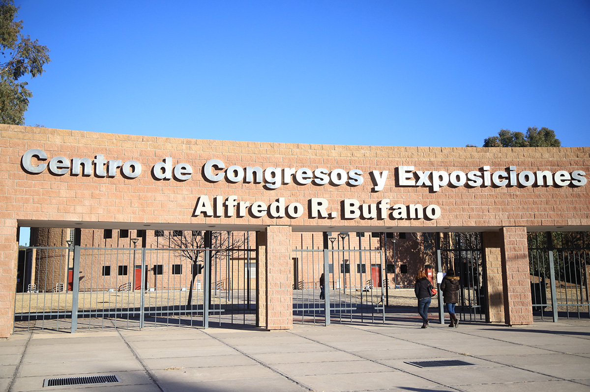 Con cinco frecuencias comenzó  a funcionar el nuevo colectivo  al Centro de Congresos