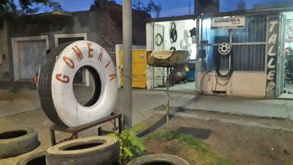 Gracias a una cruzada solidaria, un gomero pudo recuperar  su herramienta de trabajo