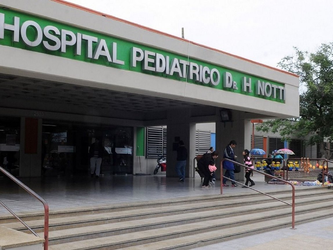 Sistema sanitario de Mendoza: aseguran que en el Notti la situación “es compleja”