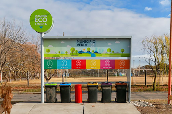 Avanza la instalación de las diez nuevas  estaciones ecológicas de San Rafael