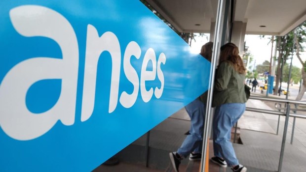 Las jubilaciones, pensiones y asignaciones aumentarán 12,12% a partir de junio