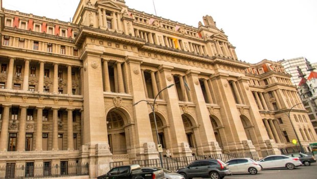 La Corte Suprema dispuso feria judicial desde hoy y hasta el viernes