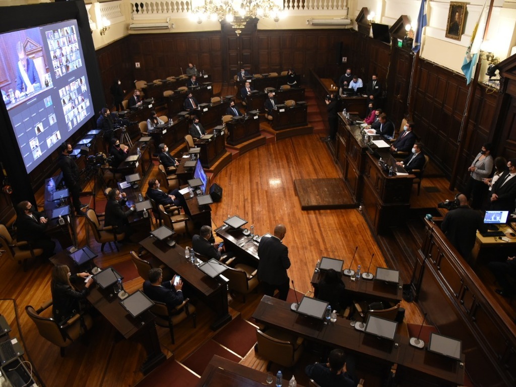 Asamblea Legislativa: Rodolfo Suarez impulsará una “promoción industrial” local