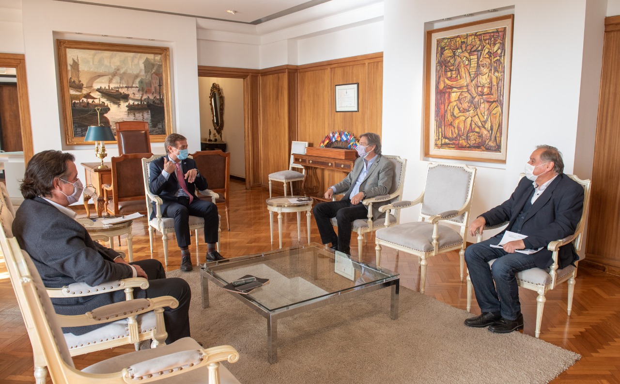 El gobernador Suárez le pidió a Emir Félix esperar hasta el viernes por nuevas medidas