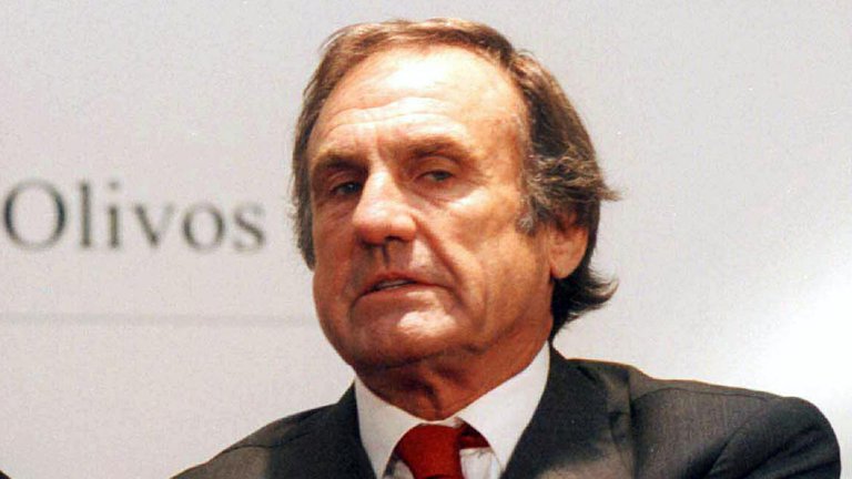 Se agravó el estado de salud de Carlos Reutemann y fue trasladado de urgencia y en helicóptero a una clínica de Rosario