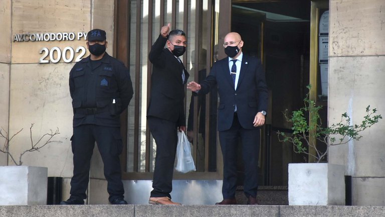 Luis Chocobar: “Los policías ahora lo van a pensar dos veces antes de actuar, nos sentimos abandonados por la Justicia”