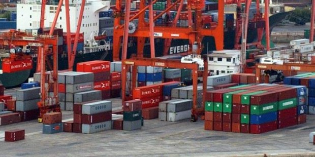 Superávit comercial de abril fue el más bajo en casi un año