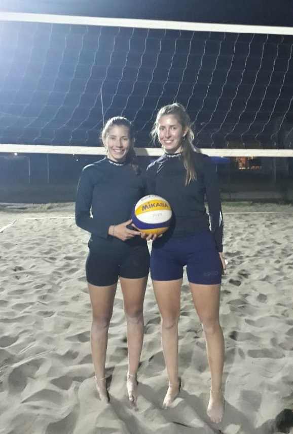 En Deportivo Argentino se jugó la “Copa Valle Grande” de beach vóley