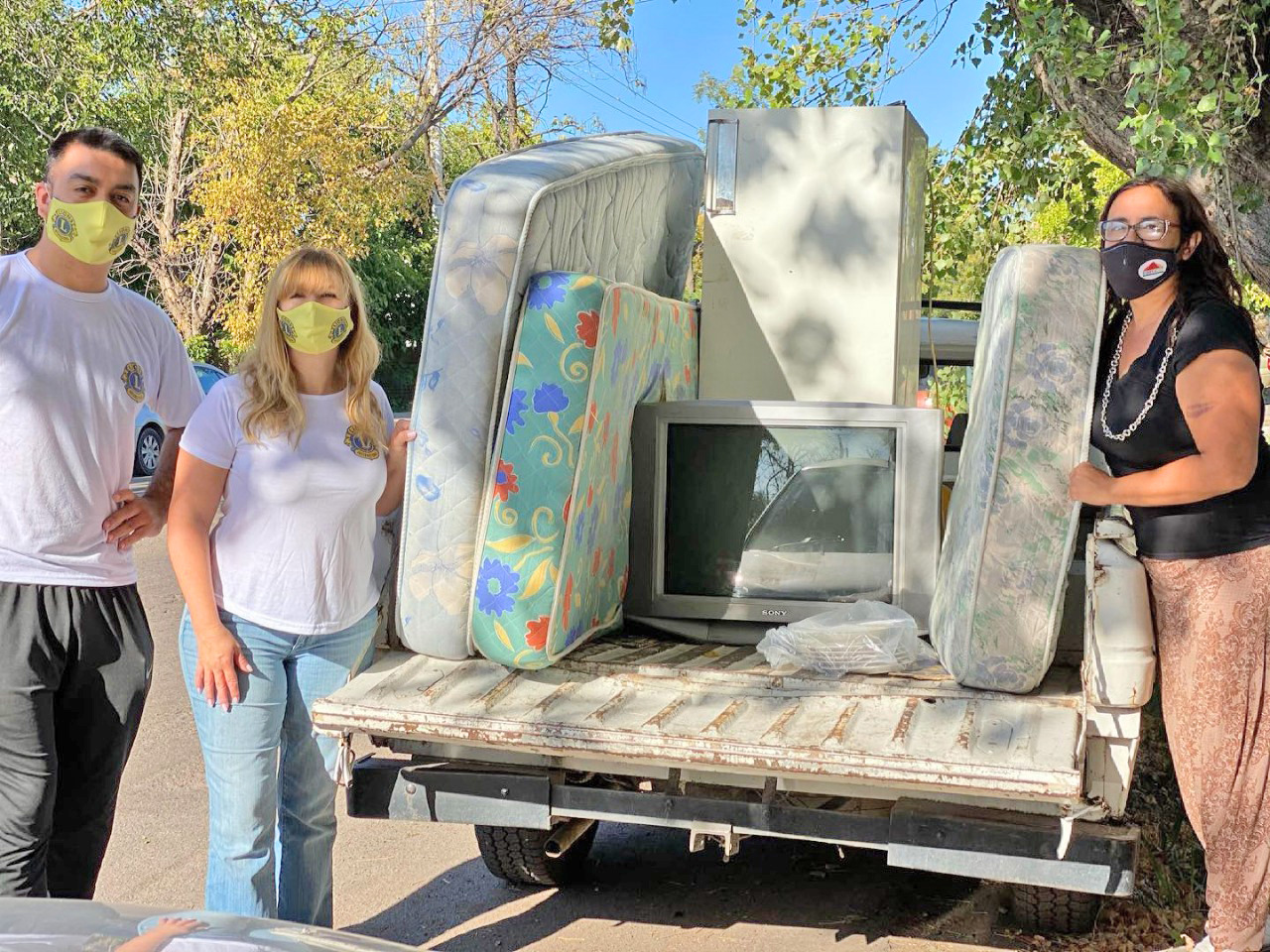 El Club de Leones  entregó donaciones del “plan canje”  de colchones