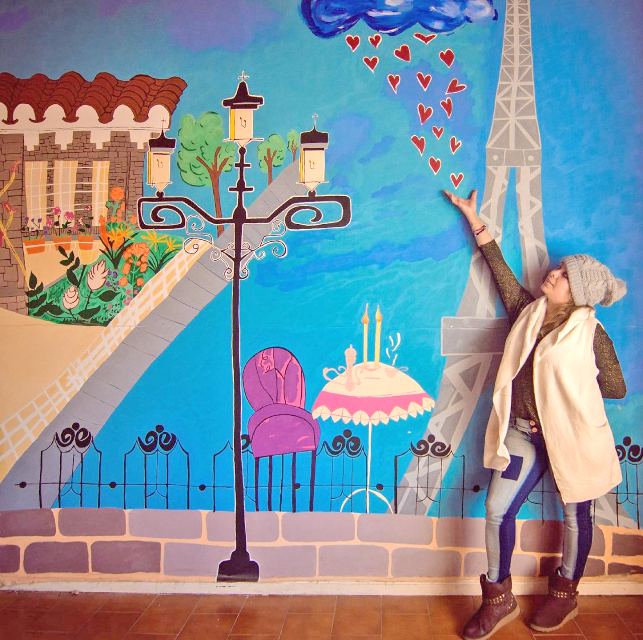 La artista local Ana Gago  pintó un mural en memoria de su abuela