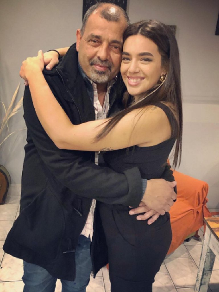 El padre de Ángela Leiva murió de coronavirus: había sido diagnosticado al día siguiente de superar un cáncer