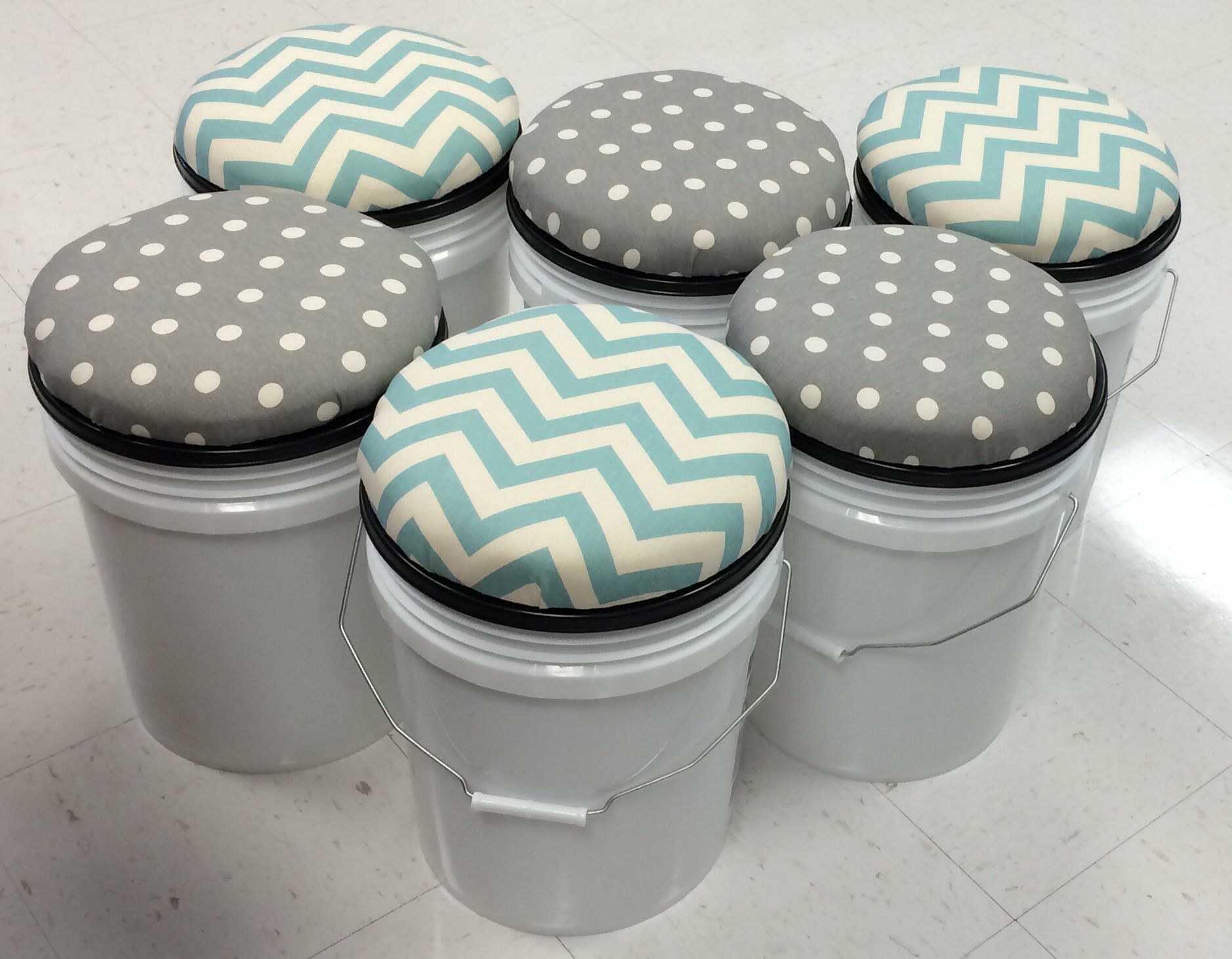 Desarrollan un proyecto de arte, reciclaje y solidaridad para ayudar a los  merenderos