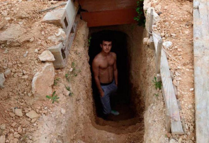 La historia viral del chico de 14 años que empezó haciendo un agujero en el jardín y hoy vive en su casa-pozo