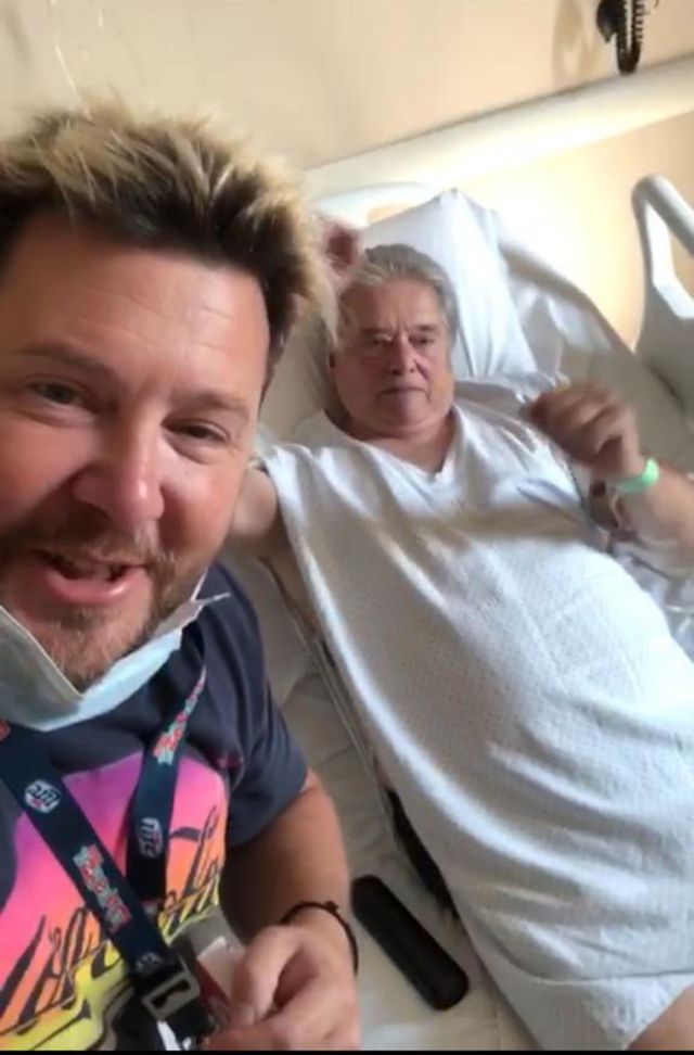 Creyó que su papá se moría de coronavirus, se coló en la terapia y trabó la puerta para abrazarlo y decirle: “Te amo”