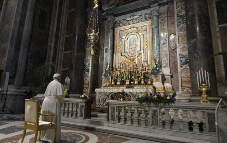 Francisco convocó a una maratón de oración para el fin de la pandemia