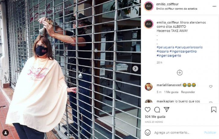 El peluquero rosarino que se hizo viral por atender a sus clientas en modo «take away»