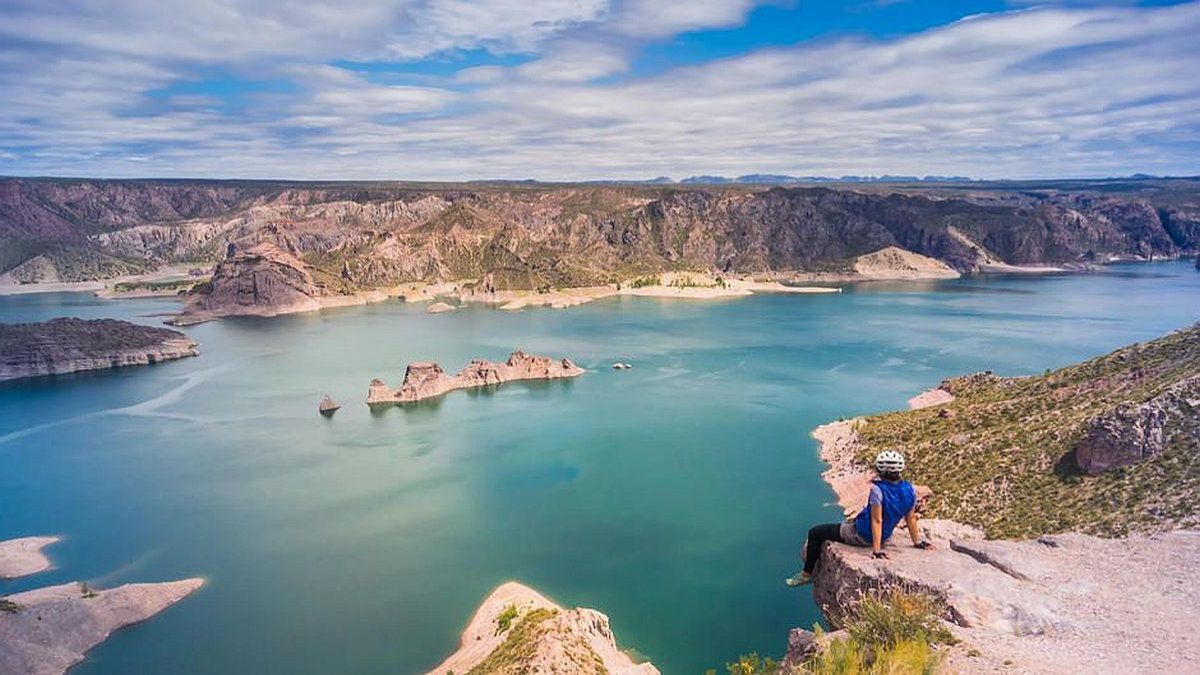 Una pareja que recorre el país en motorhome pasó por San Rafael