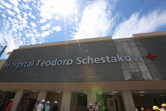 Autoridades de Salud se reunieron con residentes del Schestakow