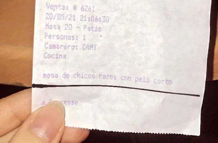 El ticket viral de un bar: «mesa de chicos raros»