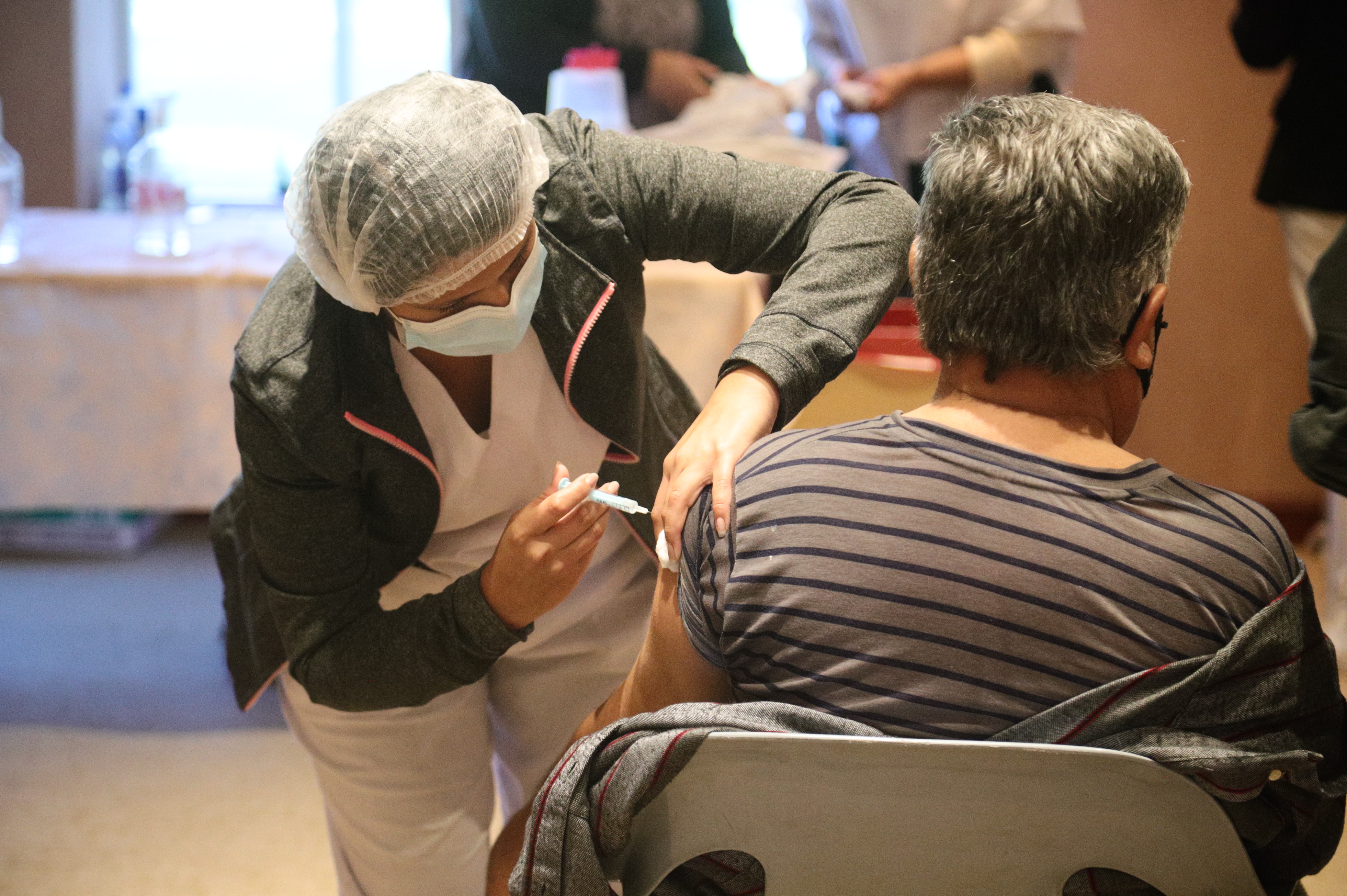 Feriados y aislamiento preventivo: Continuará la vacunación en San Rafael y en toda la provincia