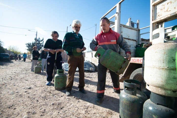 Unas 900 familias contaron con su garrafa para hacer frente al frío en San Rafael